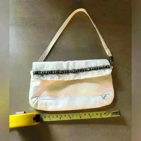 two vintage American Eagle and Avon bags. - Picture 13 of 13